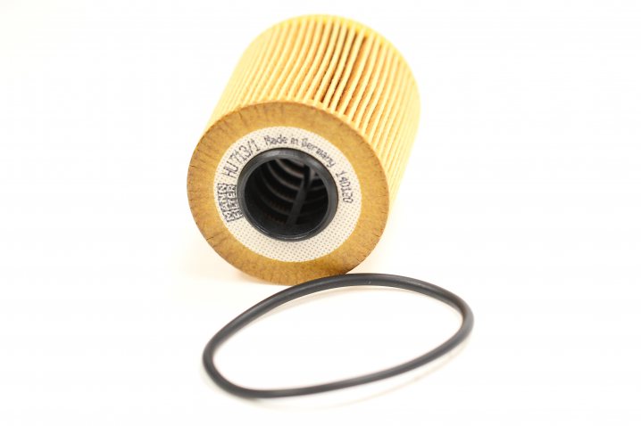 MANN-FILTER HU713/1x Ölfilterelement, metallfrei