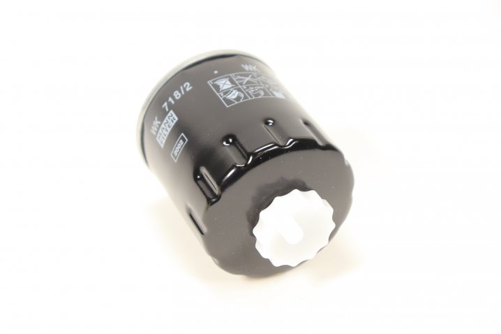 MANN-FILTER WK718/2 Kraftstoffwechselfilter