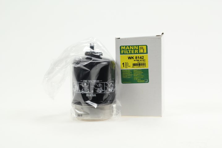 MANN-FILTER WK8142 Kraftstoffwechselfilter