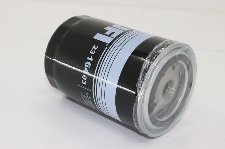 UFI FILTERS 23.164.03 oil filter spin-on