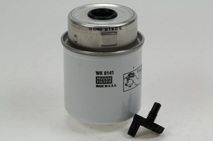 MANN-FILTER WK8141 Kraftstoffwechselfilter