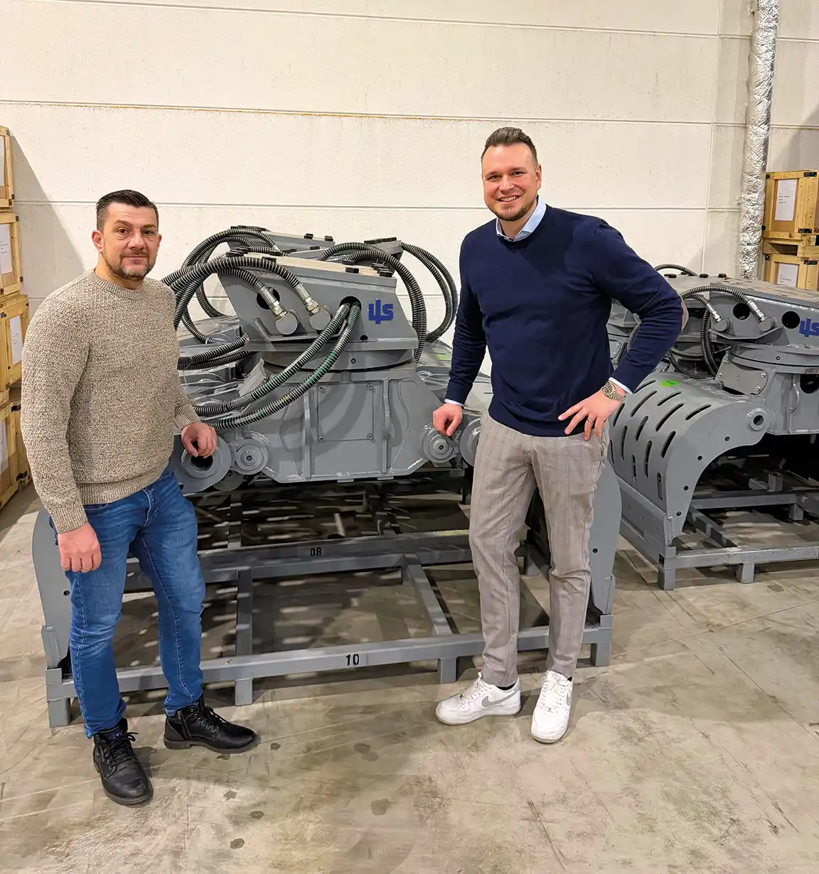 David Linser und Gregor Russek mit LIS Abbruch- und Sortiergreifern in Troisdorf