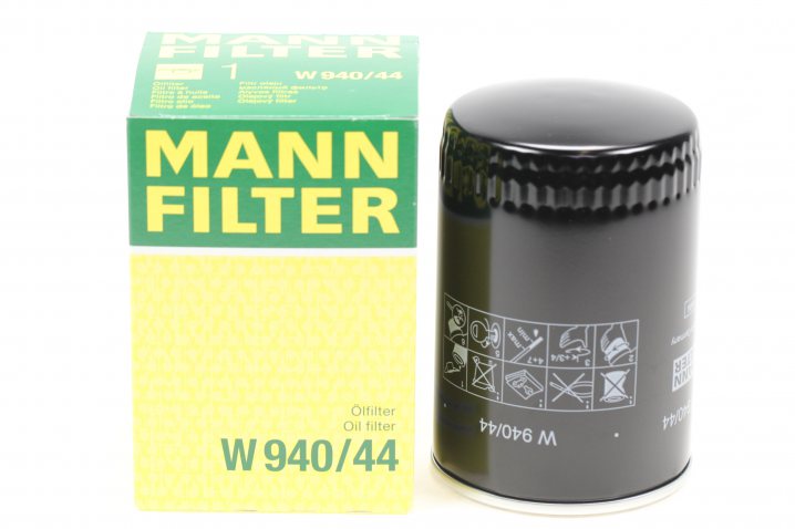 MANN-FILTER W940/44 oil filter (spin-on)