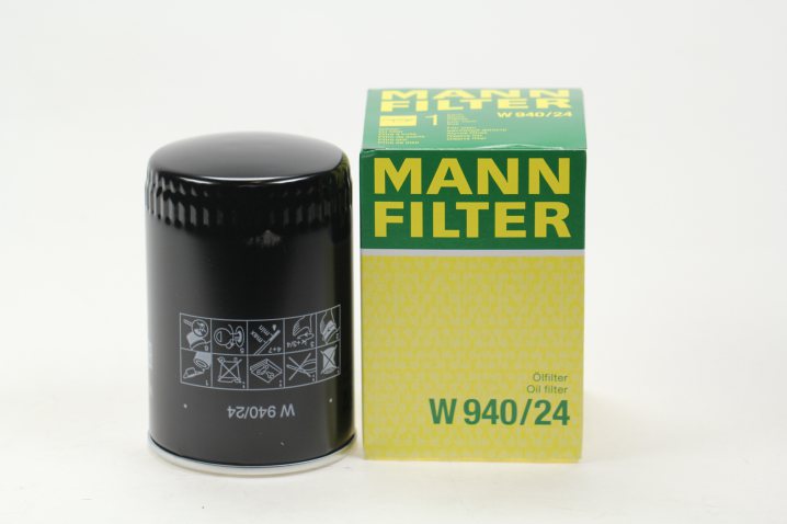 MANN-FILTER W940/24 oil filter spin-on