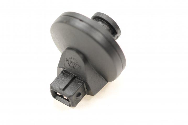 MANN+HUMMEL 3906570802 maintenance switch