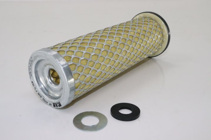 Fil Filter HP4702 air filter element (secondary)