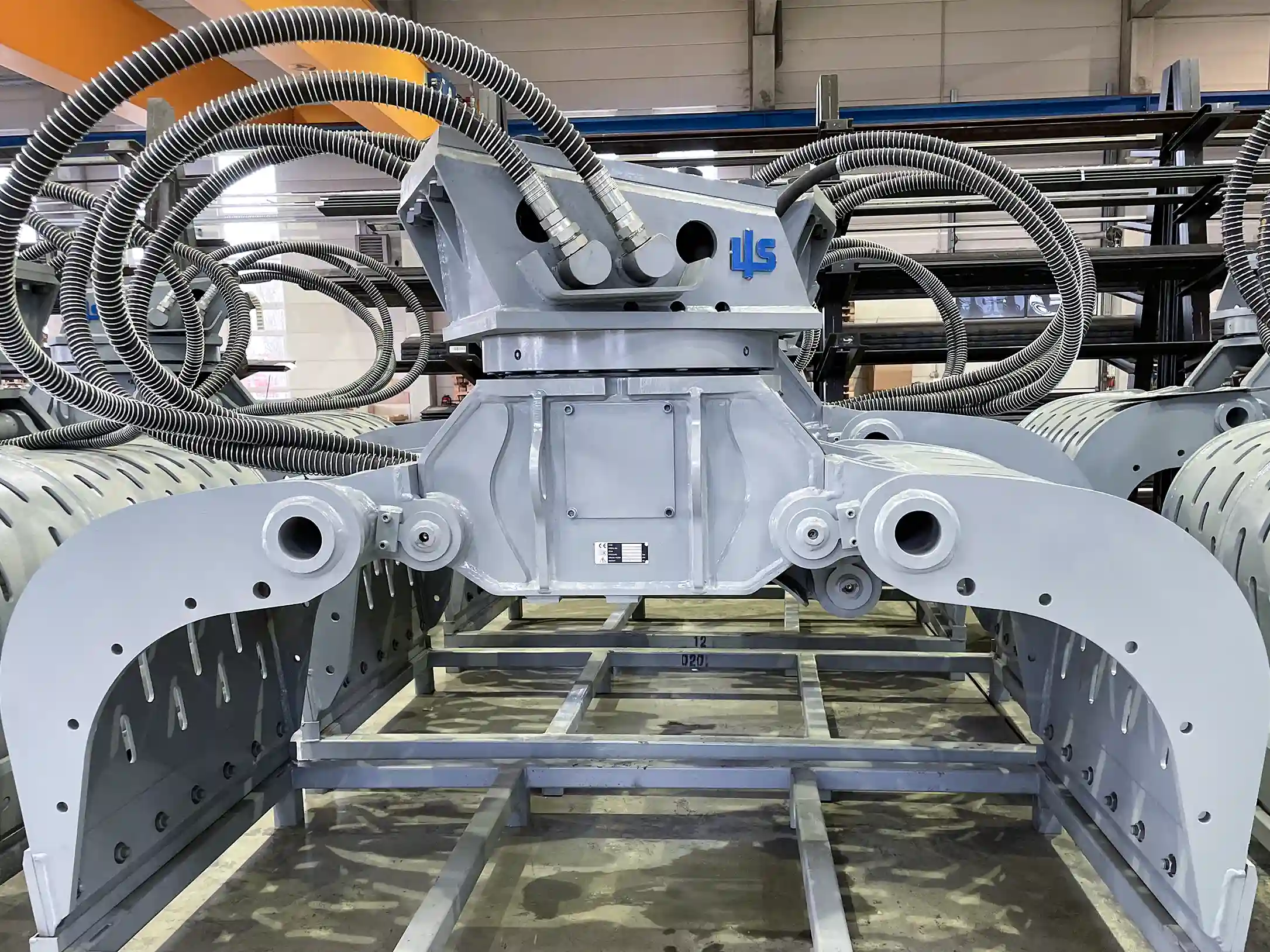 Hydraulischer LIS Abbruch- und Sortiergreifer (0,7t – 28t) für GaLaBau und Recycling, 360° drehbar mit wechselbaren Verschleißmessern.